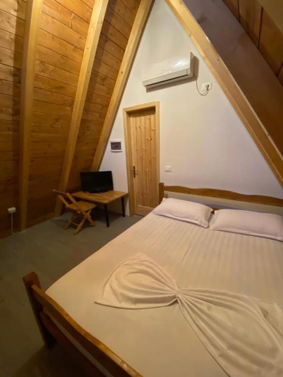 Windmill Shkodra Villa'S & Gesthouse Extérieur photo